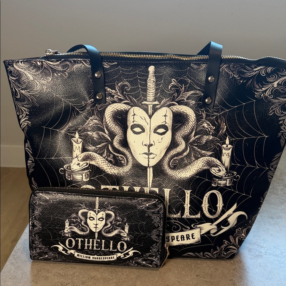 “Othello” Leather Black and White Tote Bag and Wallet